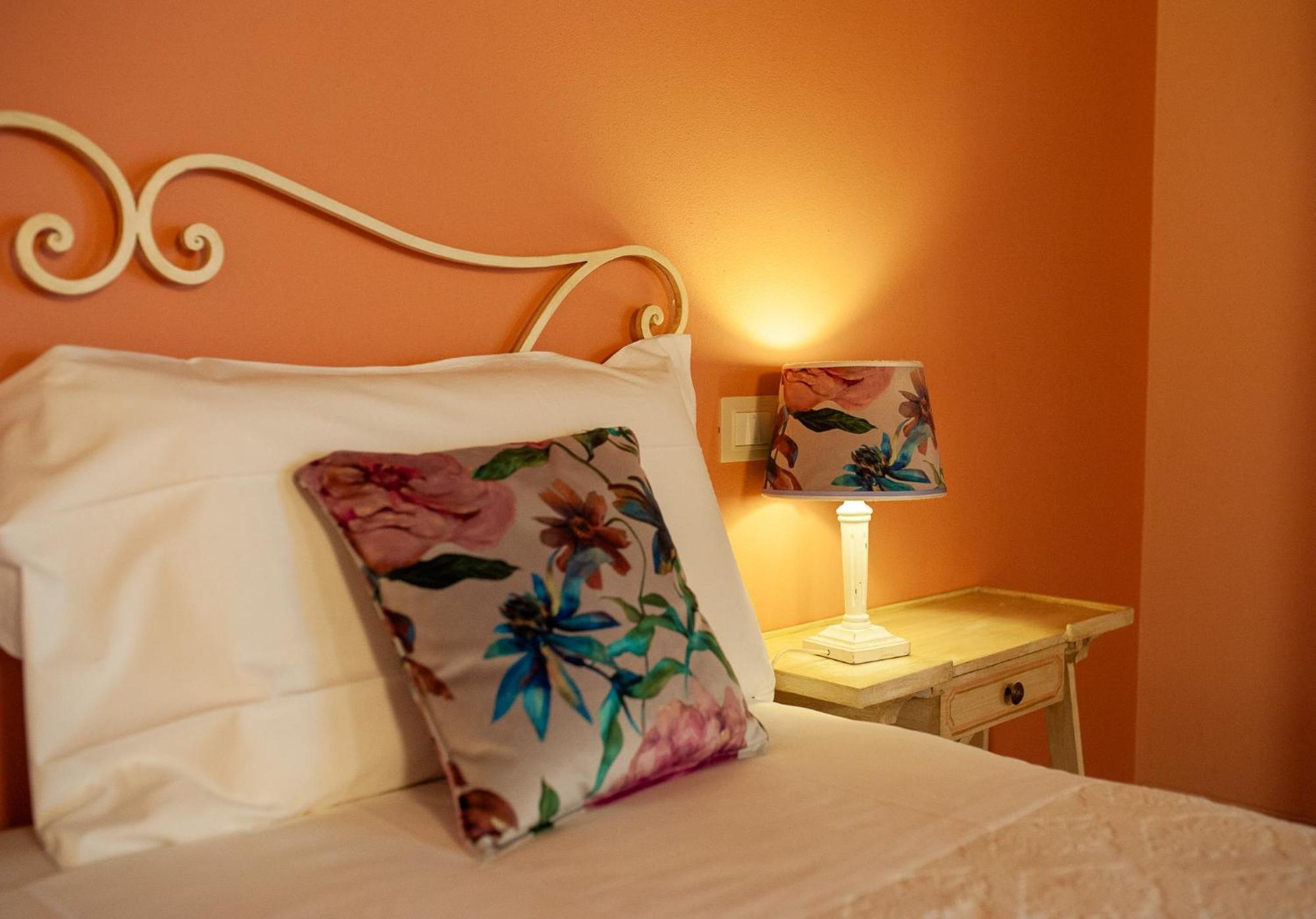 Le Colombaie Country Resort Ponsacco Cameră foto